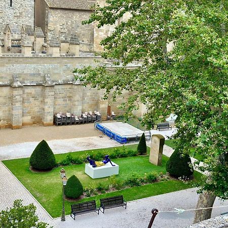 Tresors De La Cathedrale, Maison De Ville Sur 4 Niveaux Narbonne Exterior foto